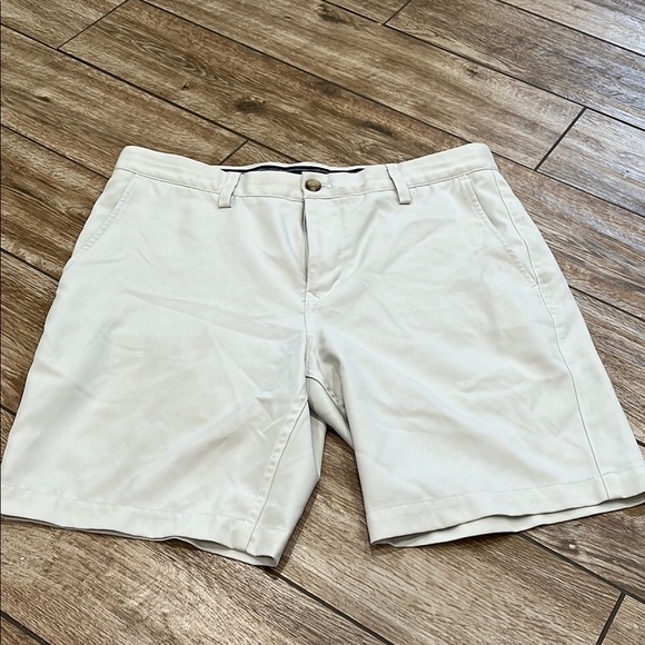 Vineyard Vines Men's Links Shorts 8” inseam